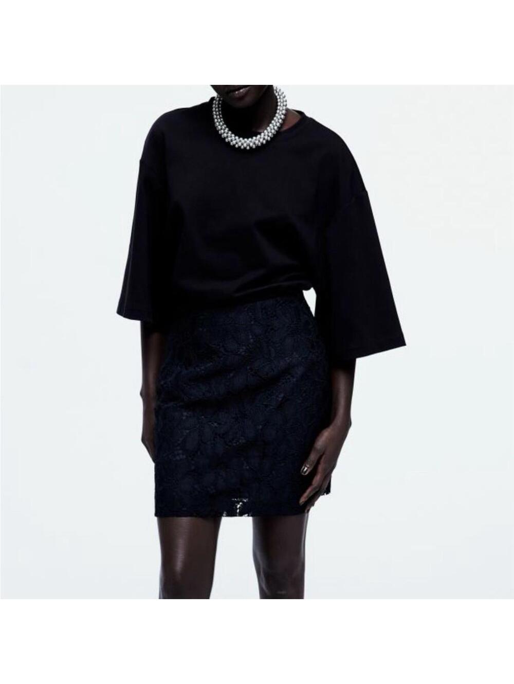 H&M Black Lace Overlay Pencil Skirt Lined‎ Size 2